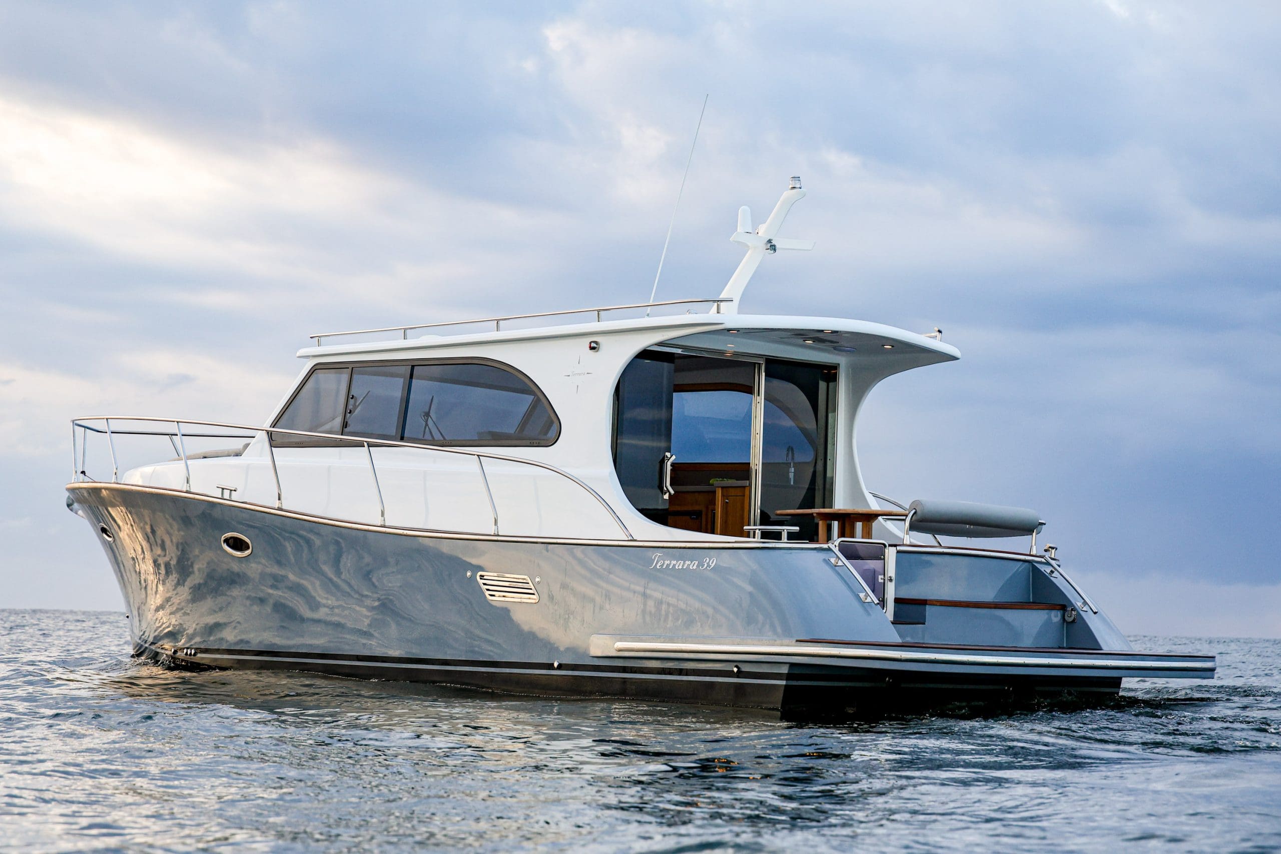 Terrara Motor Yachts: Luxury yachts standard model Terrara 39 lies in quiet water